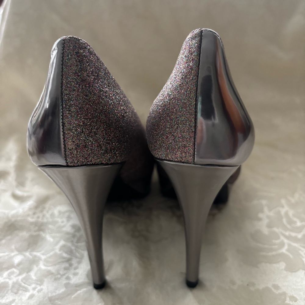 Marc Fisher Multi-Colored Peep Toe Glitter Pumps, Size 8.5 - Picture 8 of 15